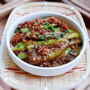 Braised Tiger Skin Peppers with Minced Pork