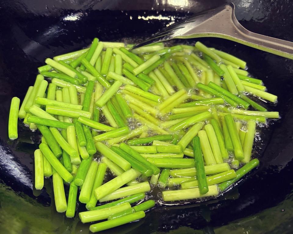 Fry the Garlic Scapes