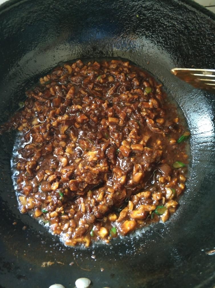 Mushroom Pork Fried Sauce Noodles
