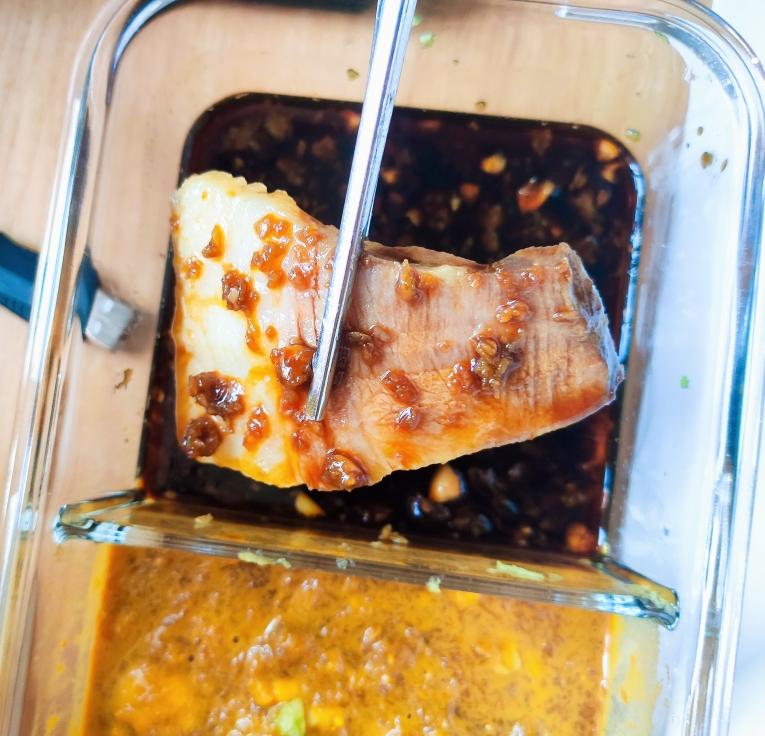 Poached Pork Belly with Garlic Sauce