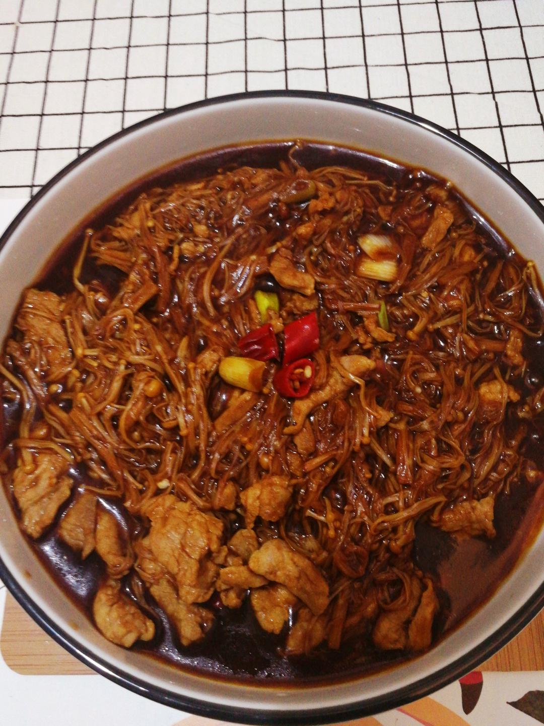 Pork and Enoki Mushroom Stir-fry