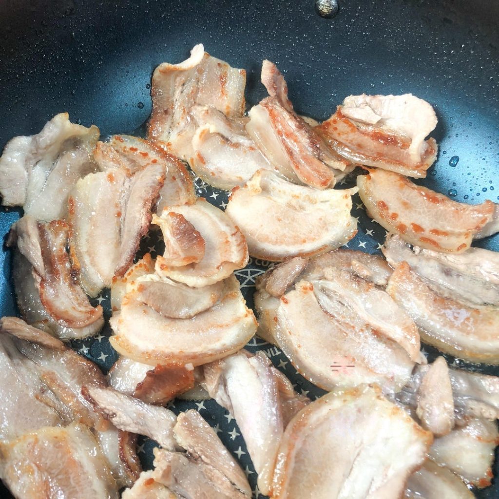 Render the Pork (The "Hui Guo" Step)