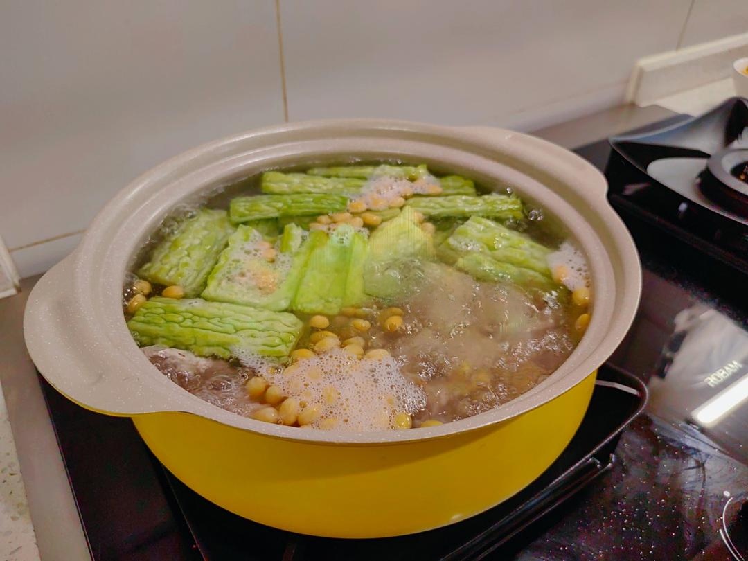 Bitter Melon Pork Rib Soup