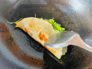 Black Pepper Garlic Scallion Pancake Roll