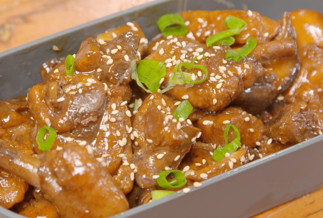 Braised Chicken with Mushrooms