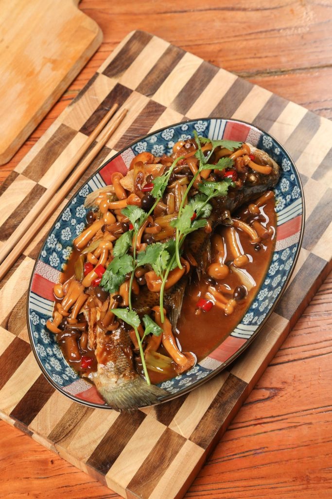 Braised Fish with Mushrooms