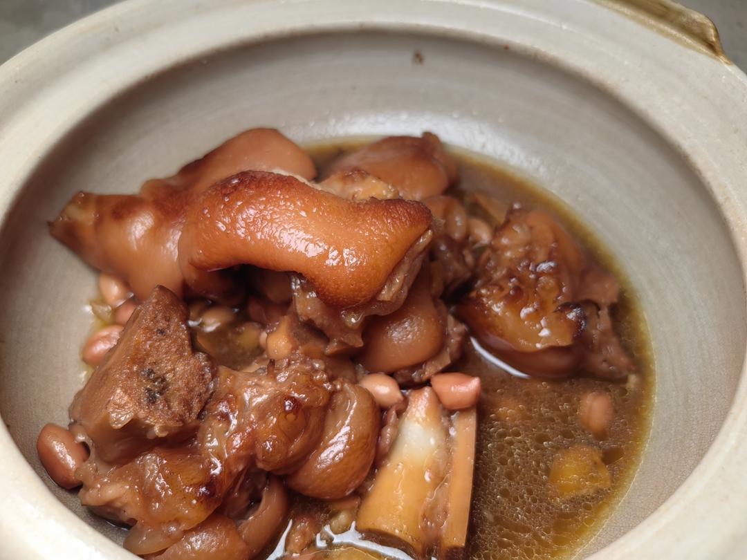 Braised Pork Trotters