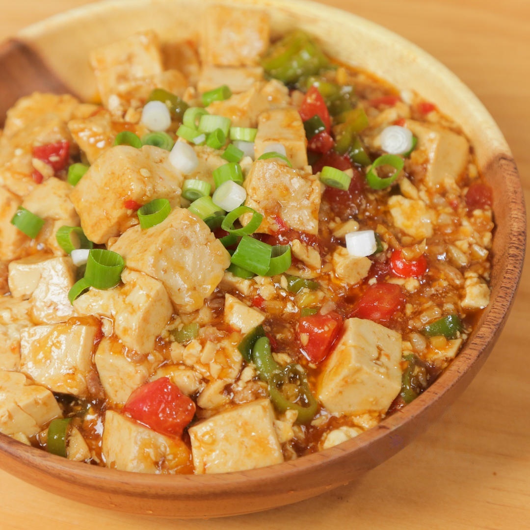 Braised Tofu with Fresh Chilis and Minced Pork