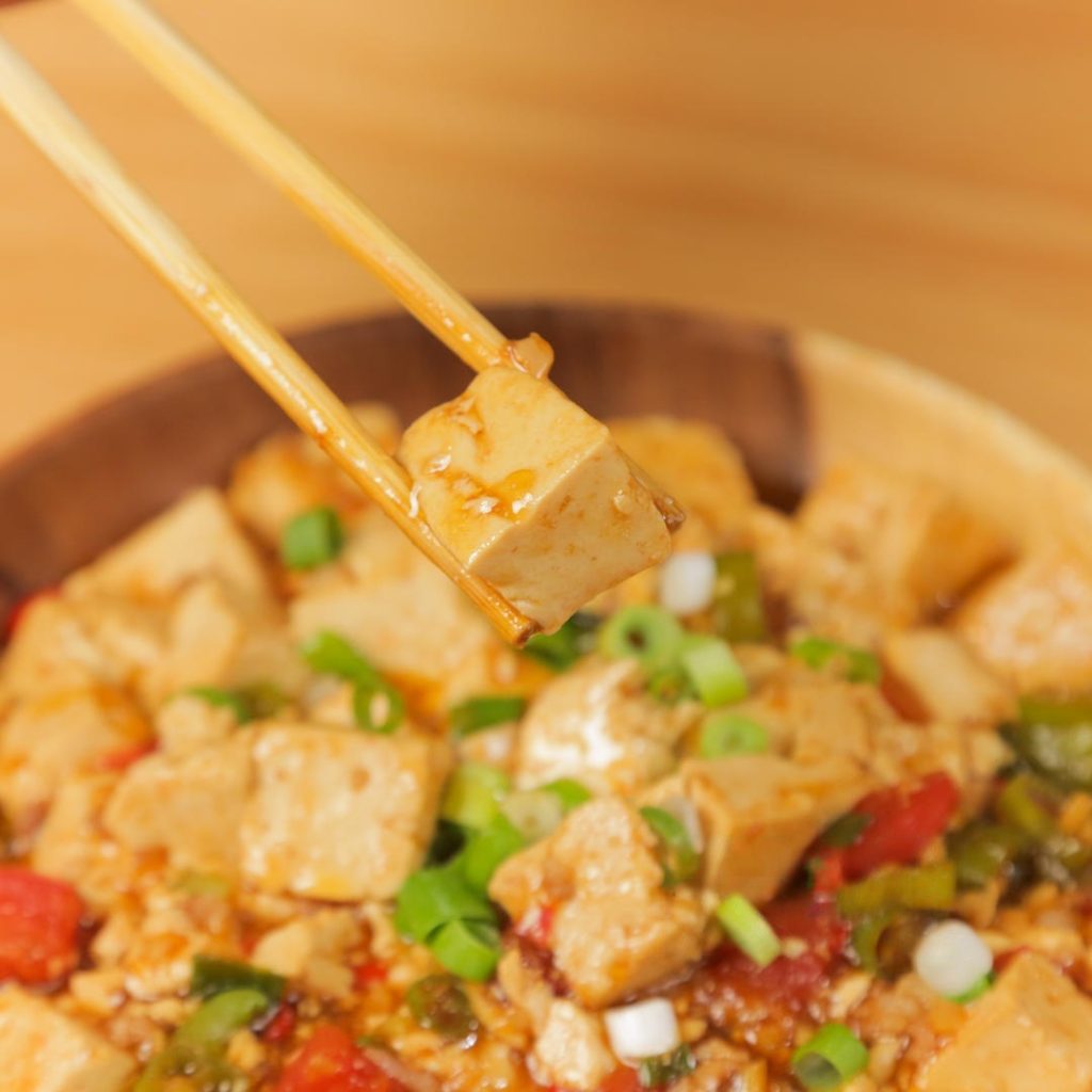 Braised Tofu with Fresh Chilis and Minced Pork