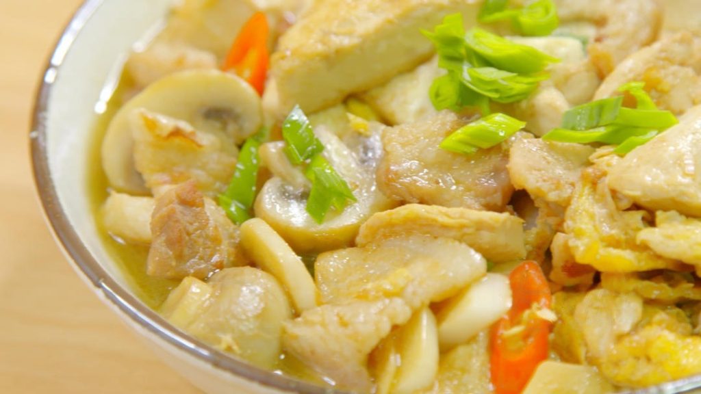 Braised Tofu with Mushrooms and Pork