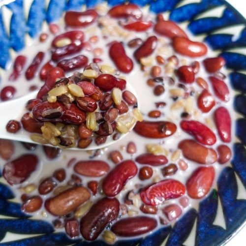 Creamy Red Bean and Black Rice Porridge with Milk