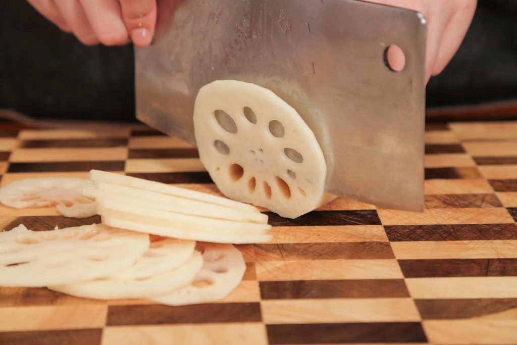 Prepare the Lotus Root
