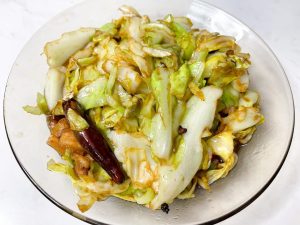Hand-Torn Cabbage (Shou Si Bao Cai)