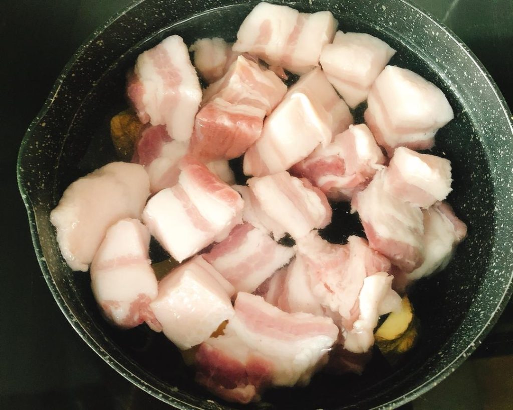 Blanch the Pork (The Cold Water Method)