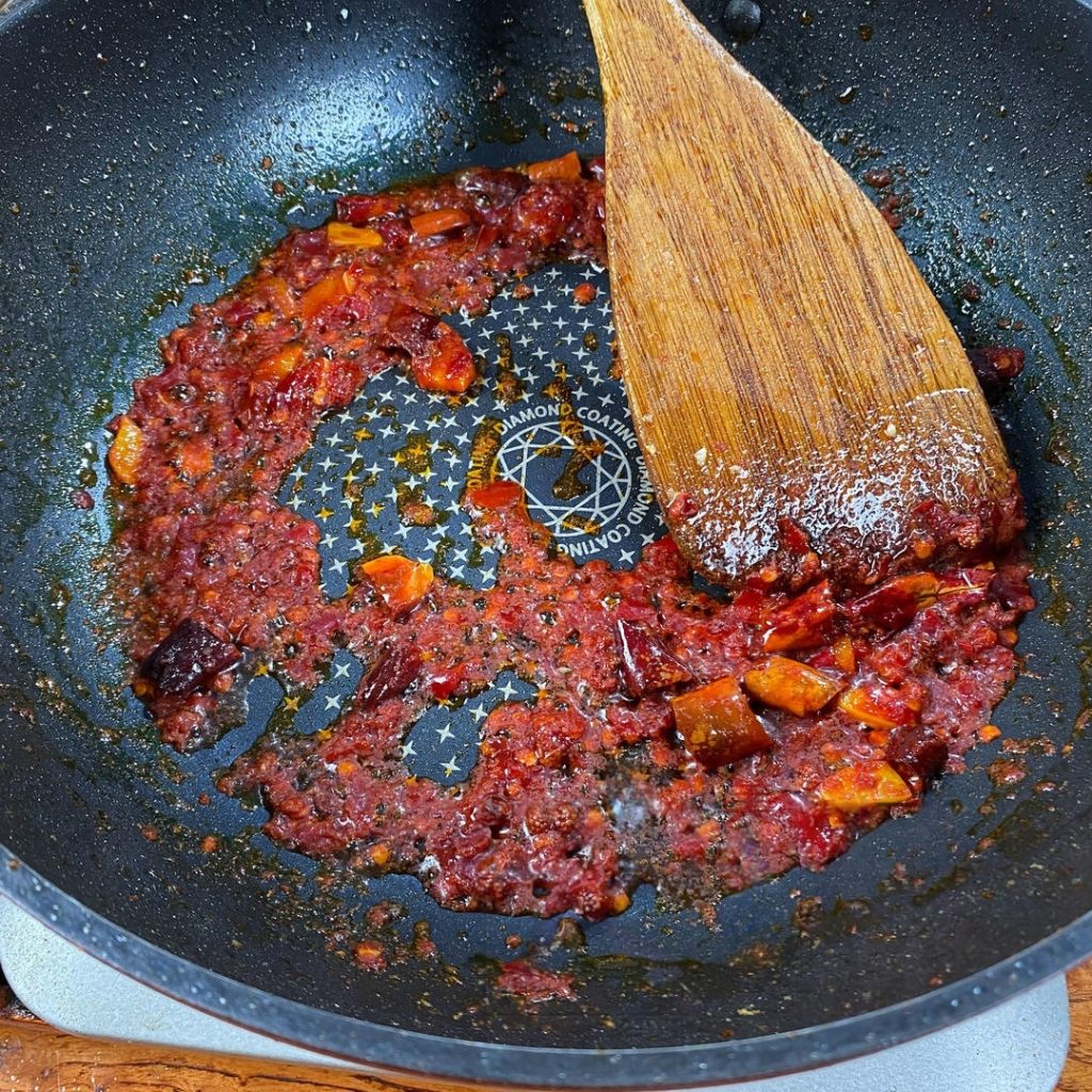 Fry the Red Oil