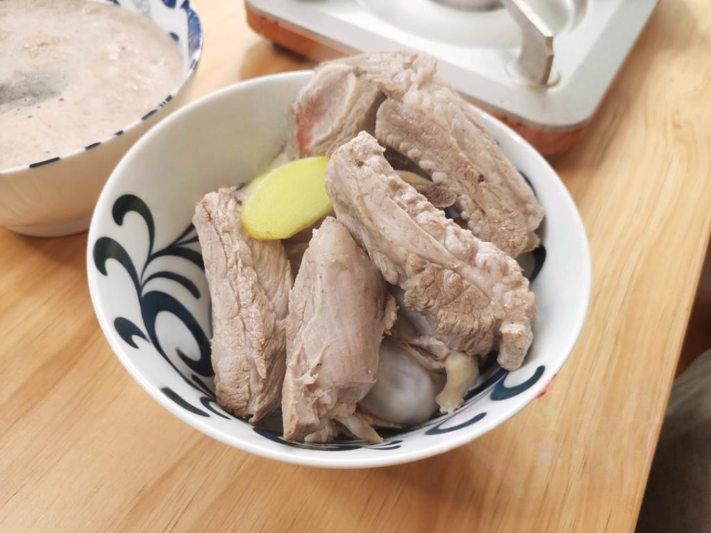 Blanch the Pork
