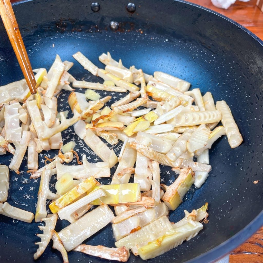 Add Aromatics