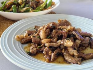 Pan-Seared Scallion Oil Beef