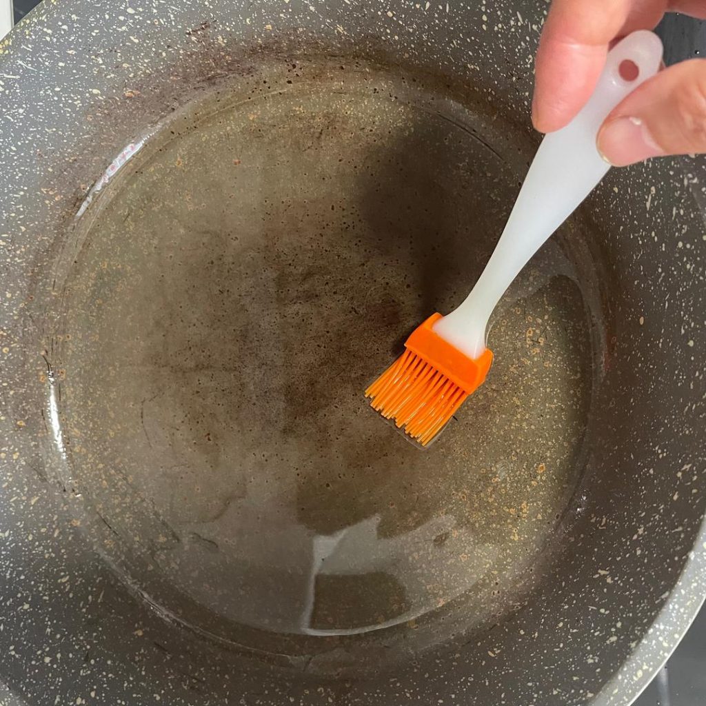 Pan-Fry and Steam (The "Crispy Skirt" Method)