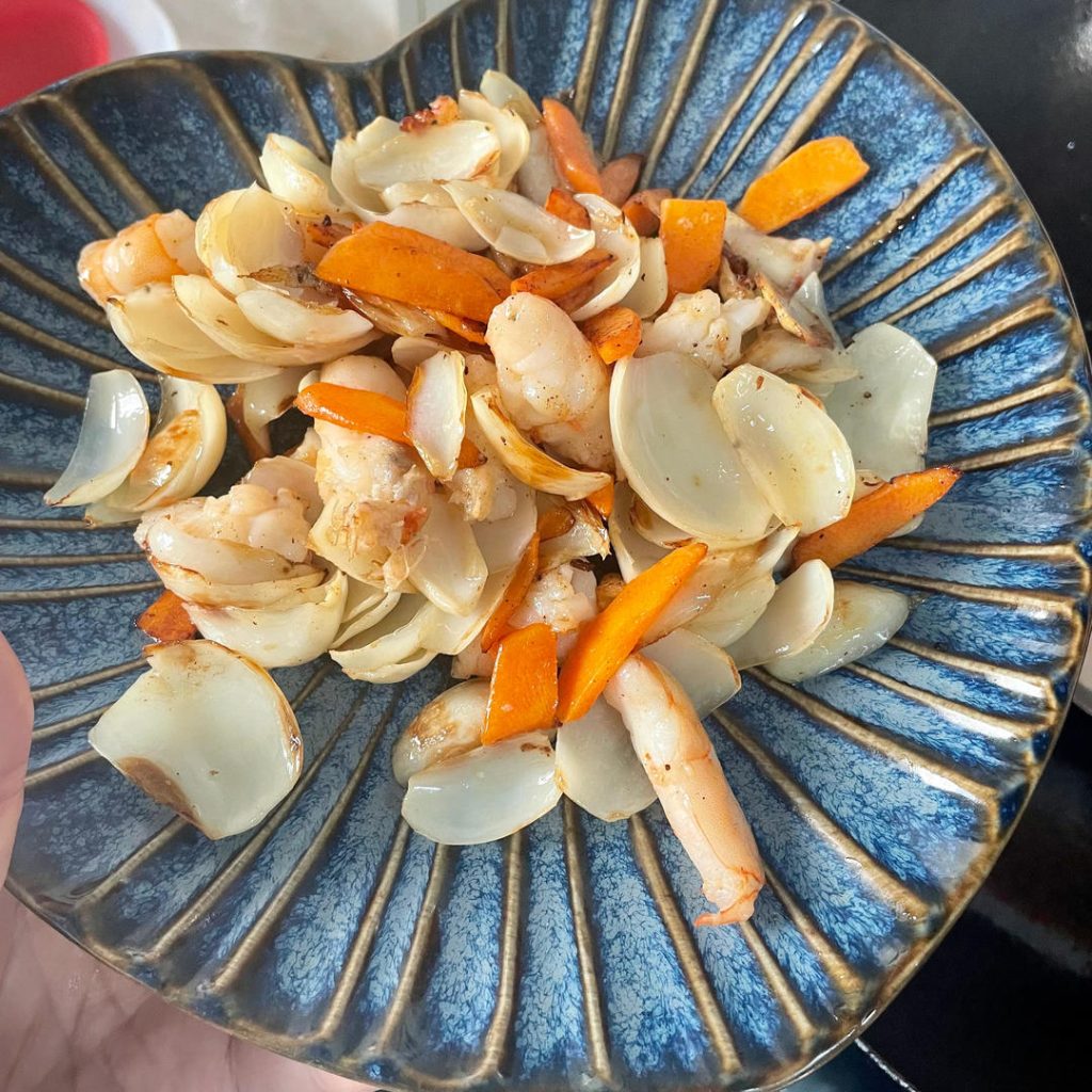 Sear the Shrimp and Veggies