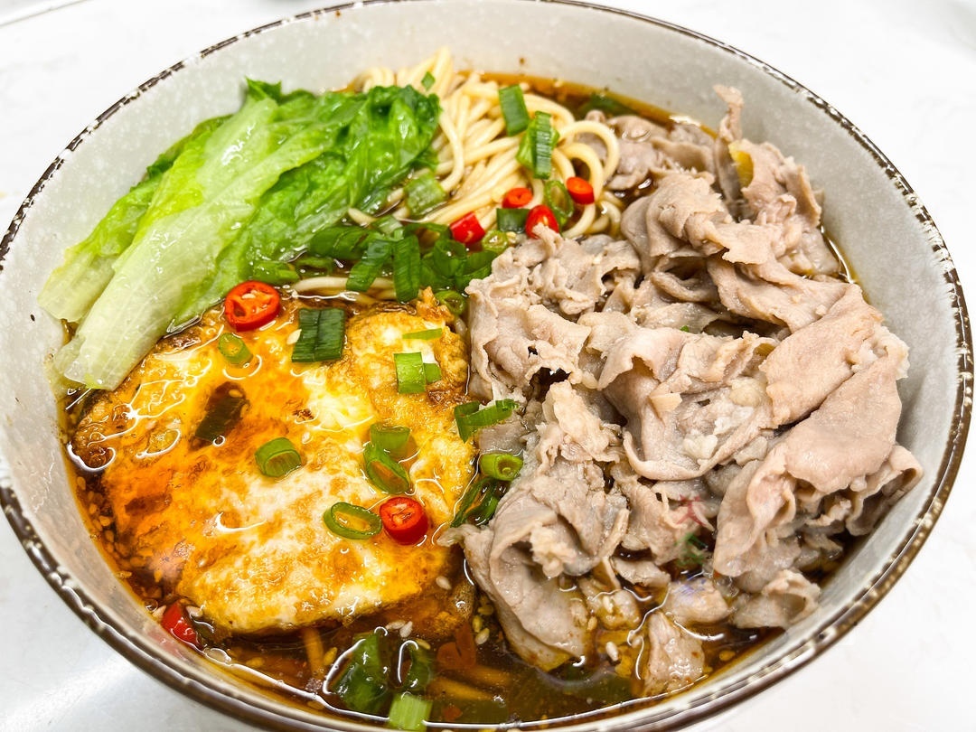 Sour and Spicy Beef Noodle Soup