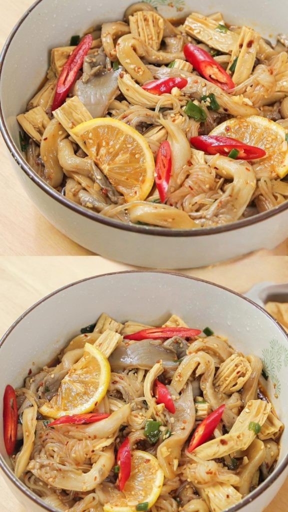Oyster Mushroom and Konjac Salad