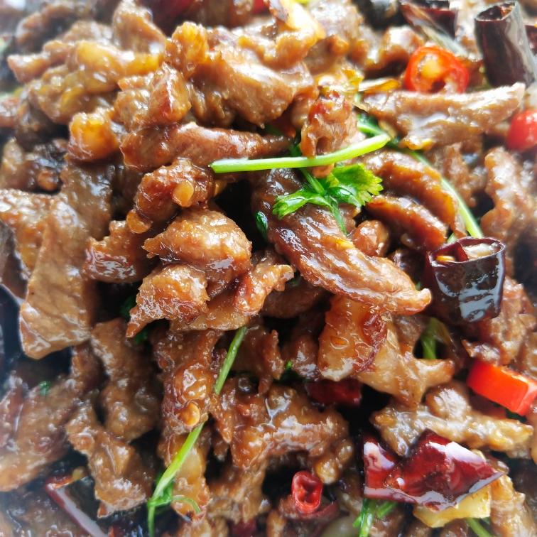 Spicy Stir-fried Tender Beef