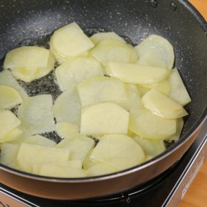 Fry the Potatoes