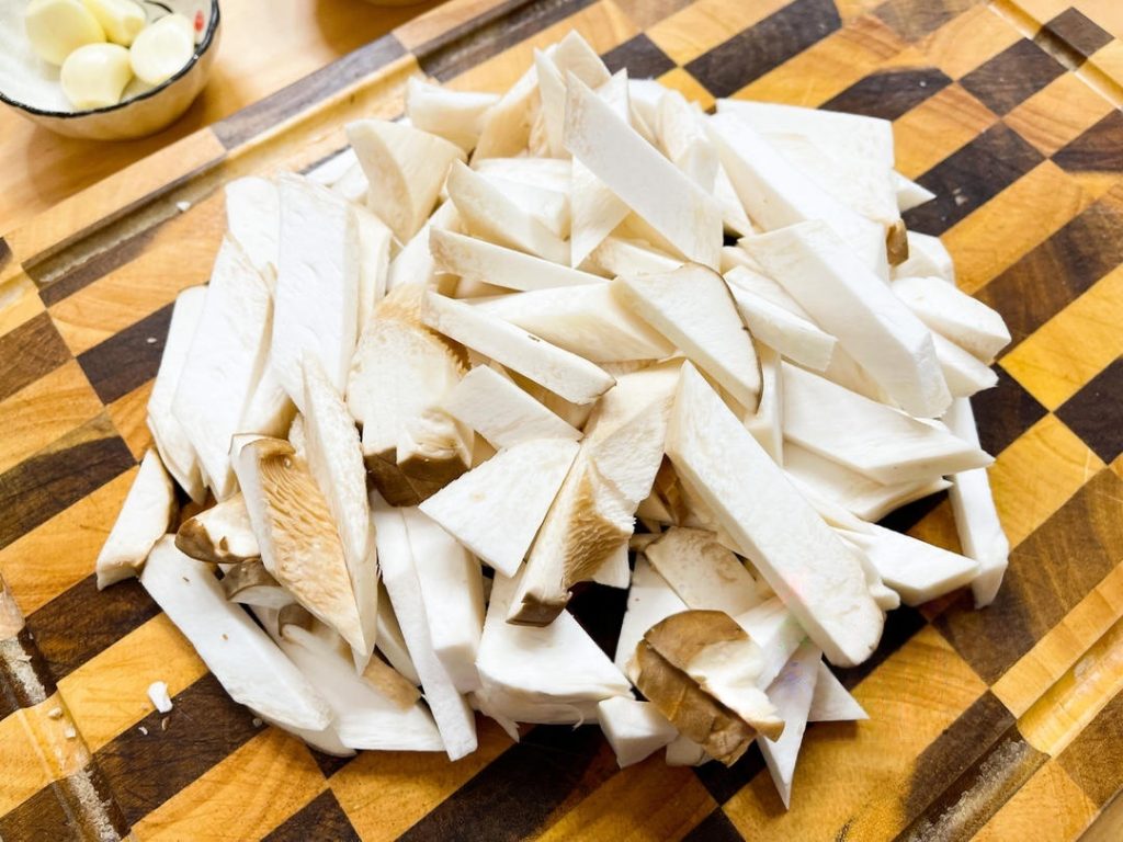 Wash the King Oyster mushrooms and pat them completely dry with a paper towel. This is crucial for browning. Slice them into ¼ inch thick slices