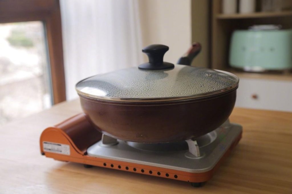 turn off the heat and let it sit (covered) for another 3 minutes.