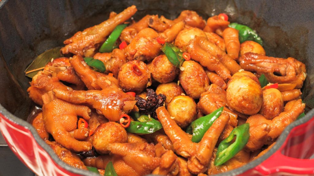 Braised Chicken Feet with Tiger Skin Eggs