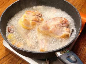 Braise Pour in water—enough to just cover the chicken legs (cold or hot water is fine here). Pour in your pre-mixed sauce. Bring the liquid to a boil.