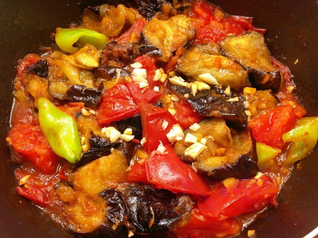 Braised Eggplant with Tomato