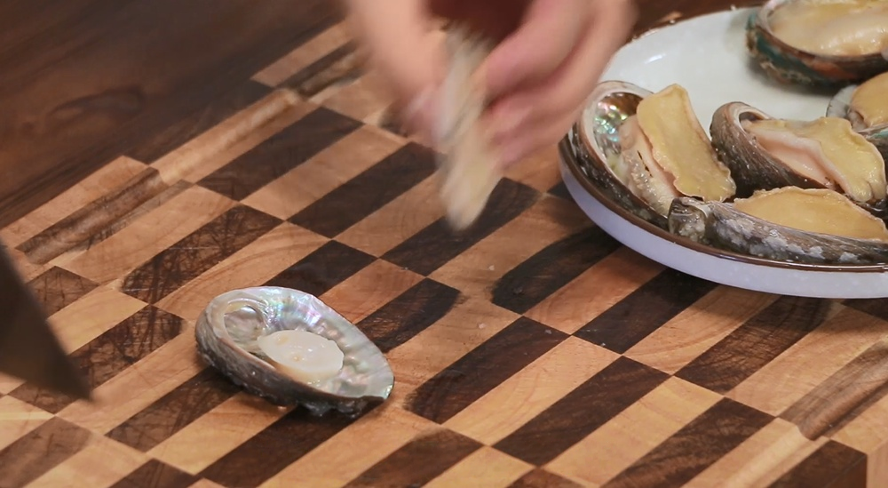 Clean the Abalone