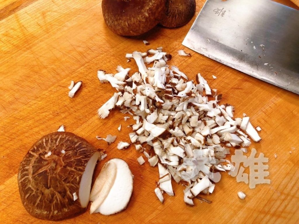 Finely dice the ½ red onion, 5 shiitake mushrooms, and 1 potato.
