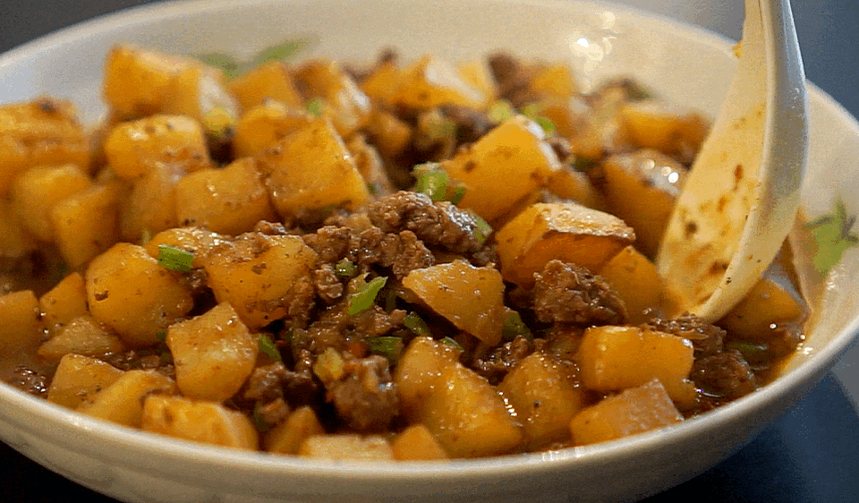 Spicy Minced Beef with Potatoes