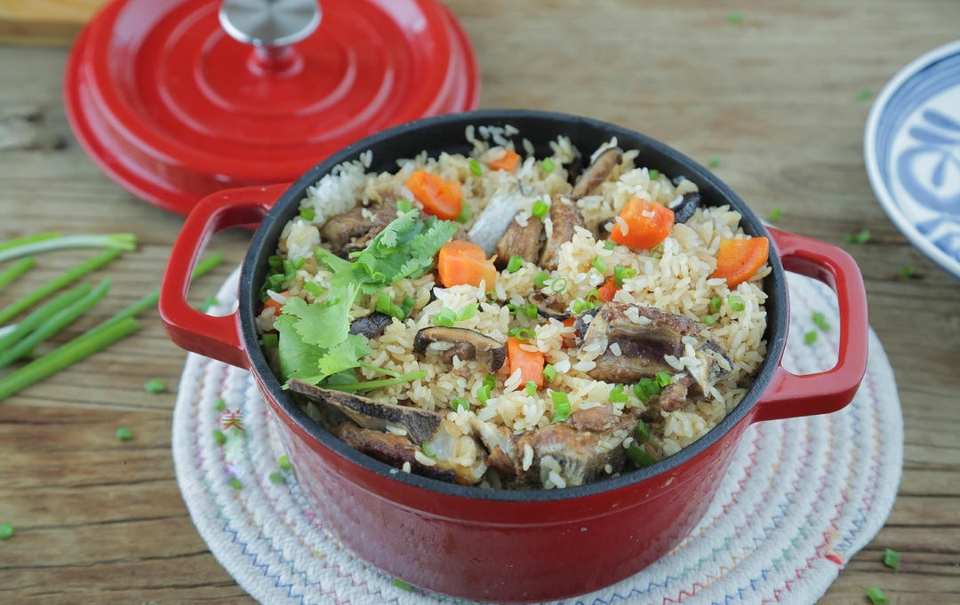 One-Pot Pork Ribs and Rice