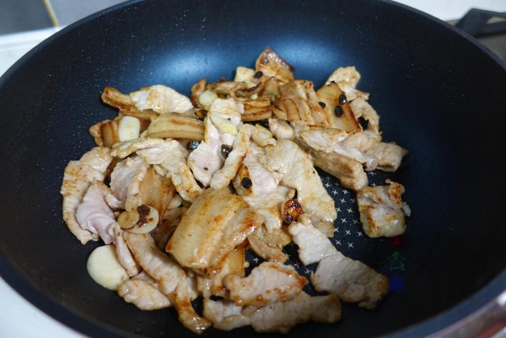 Stir-fry the Meats