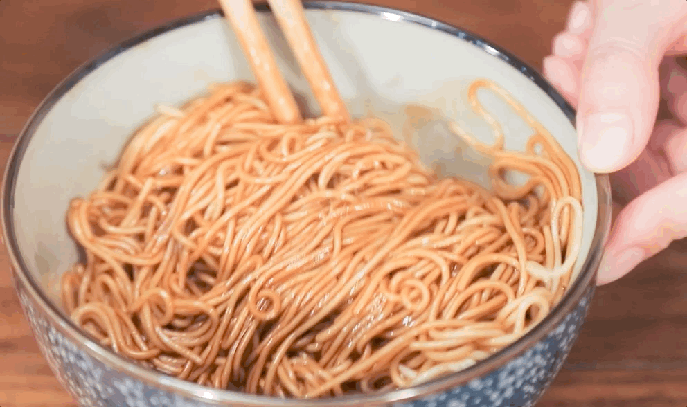 Cook the Noodles Bring a large pot of water to a boil. Add the noodles.