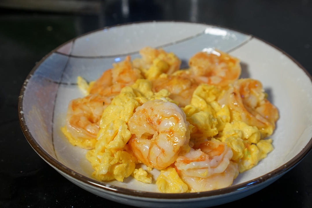 Scrambled Eggs with Shrimp