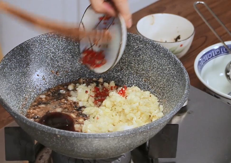 The "Silver" Garlic & Seasoning