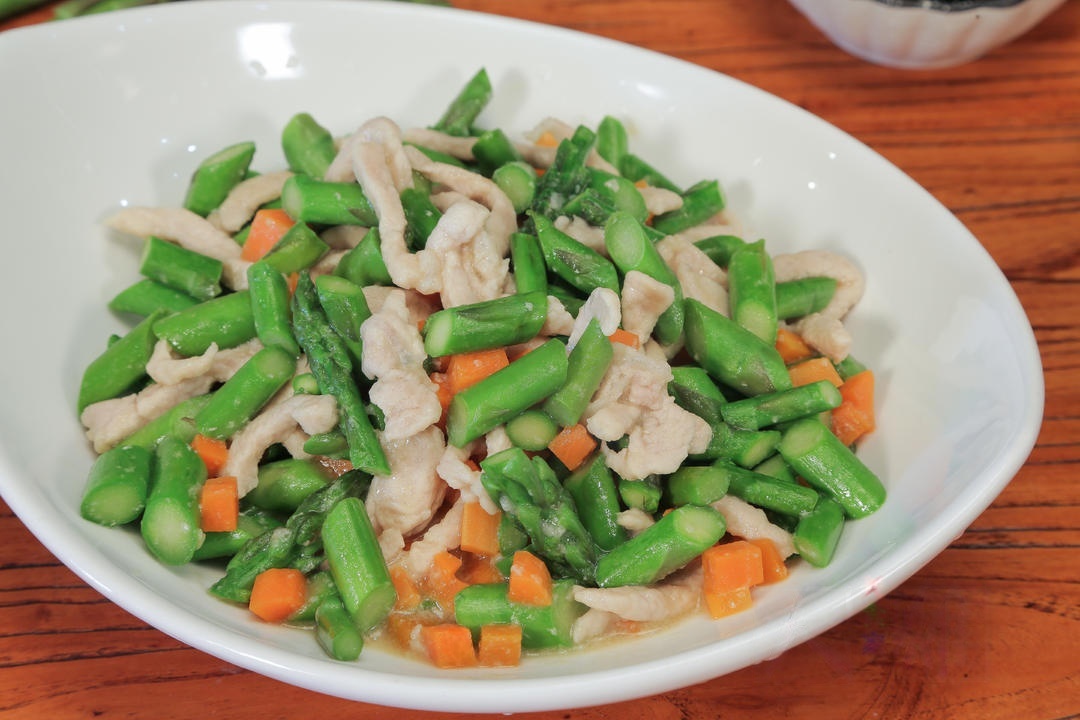 Asparagus and Pork Stir-fry