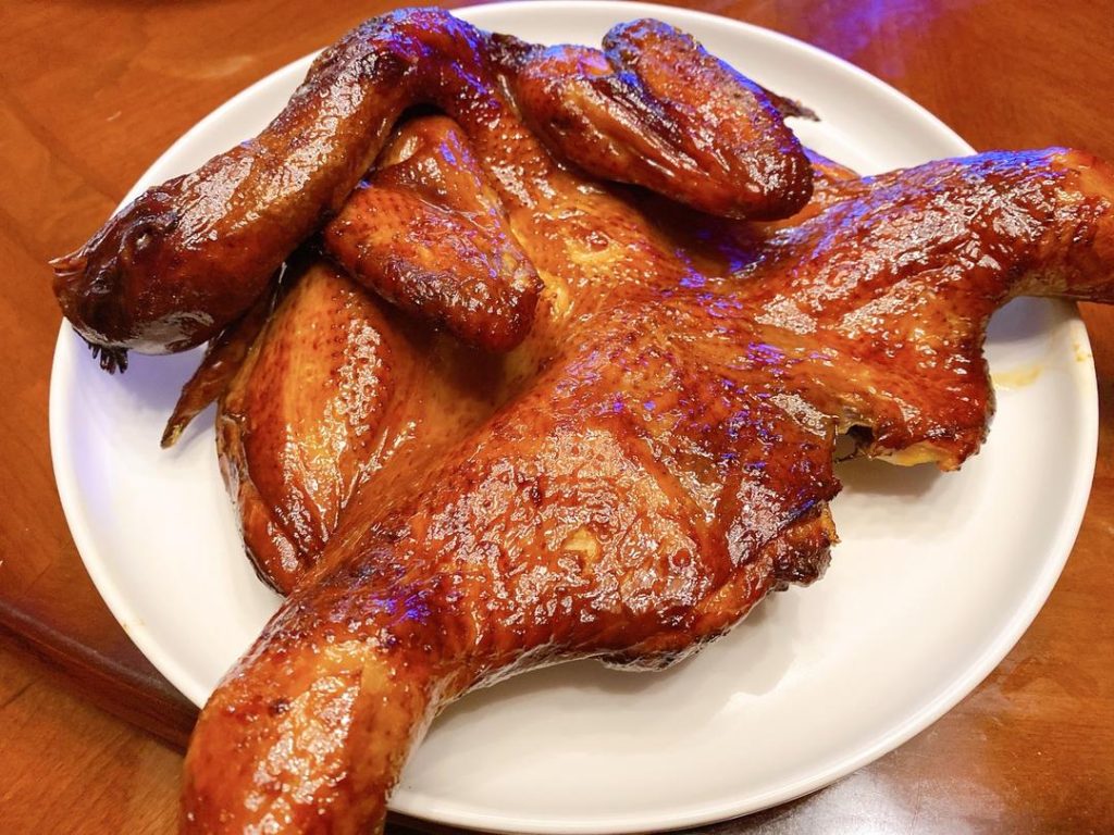 Rest and Serve: Let the chicken rest for 10 minutes before carving. Serve alongside the incredibly flavorful roasted potatoes and carrots from the drip pan.