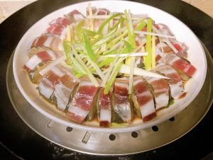 Steam (10-25 minutes): Bring the water in your steamer to a rolling boil over high heat. Carefully place the plate in the steamer. Cover tightly and steam on high for 15 minutes.