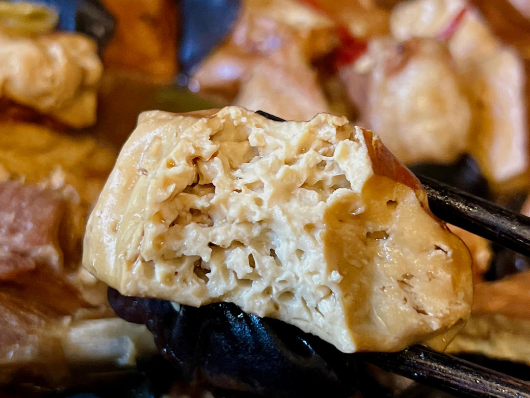 Braised pork ribs with tofu