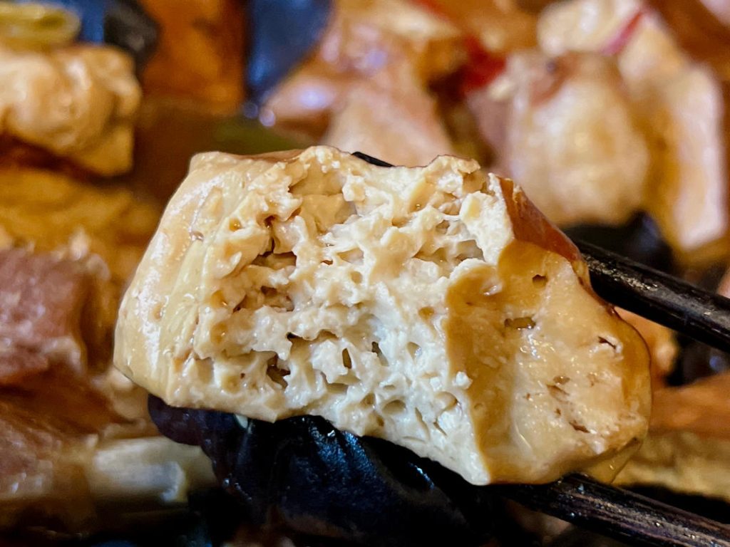 Reduce on the Stove: Once the rice cooker cycle finishes, the meat will be tender but the sauce will be thin. Transfer the entire contents into a wok or large skillet over medium-high heat on your stove.