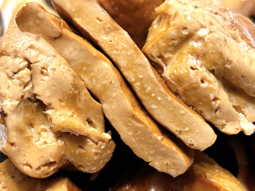 Braised pork ribs with tofu