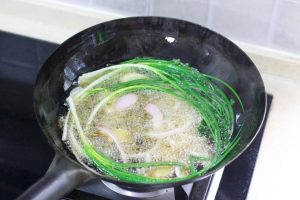 Fry the Fresh Aromatics