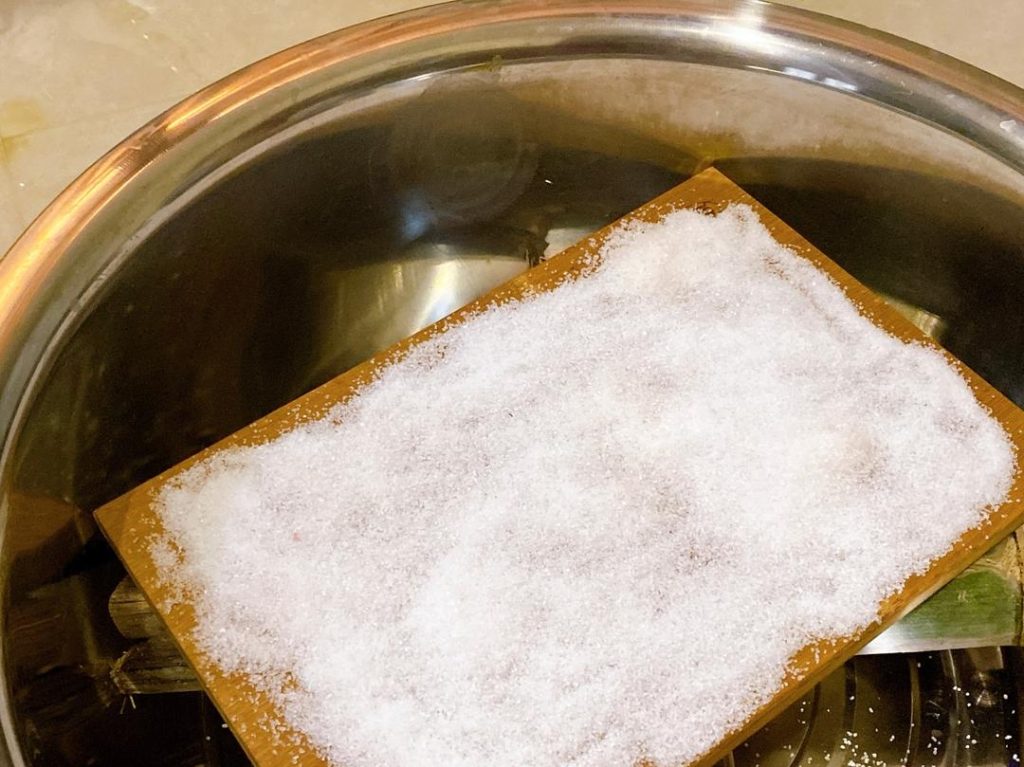 Step 1: The Salt Rub (Curing Phase)