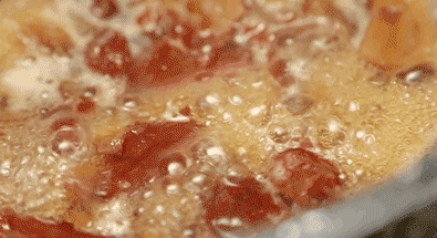 Make the Date Paste Pour the cooled dates, the remaining boiling liquid, 1/3 cup (80g) white sugar, and 1.5 tbsp (20g) brown sugar into a blender.